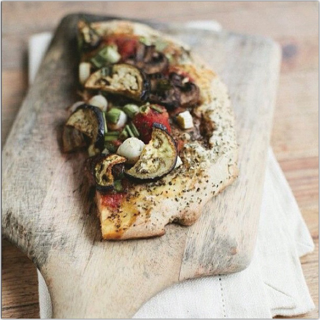 11 conseils pour les amateurs de photographies gourmandes sur Instagram ! Photo d'une focaccia aux légumes