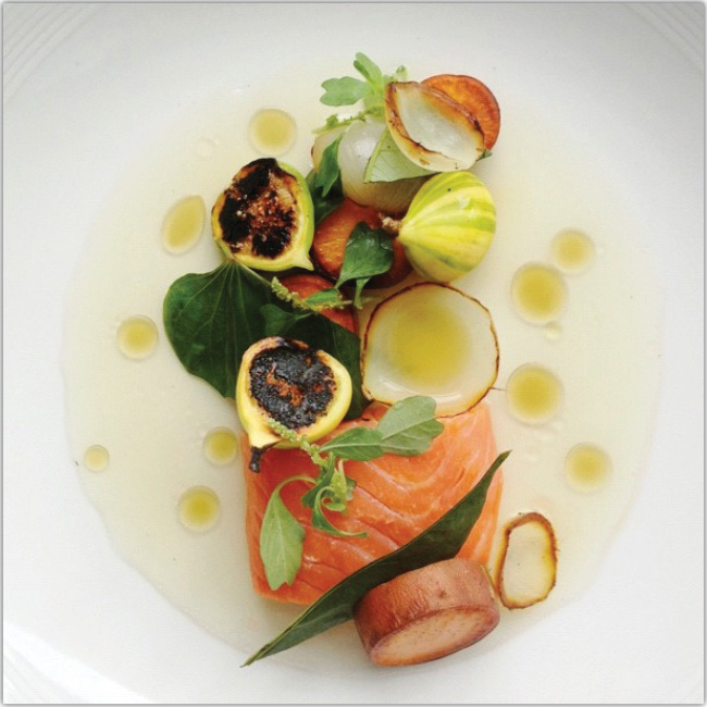 11 conseils pour les amateurs de photographies gourmandes sur Instagram ! Photo d'une assiette au saumon fumé et aux figues